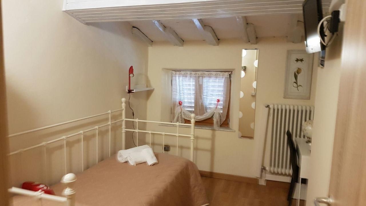 Bed and Breakfast Flori'S В'яреджо Екстер'єр фото