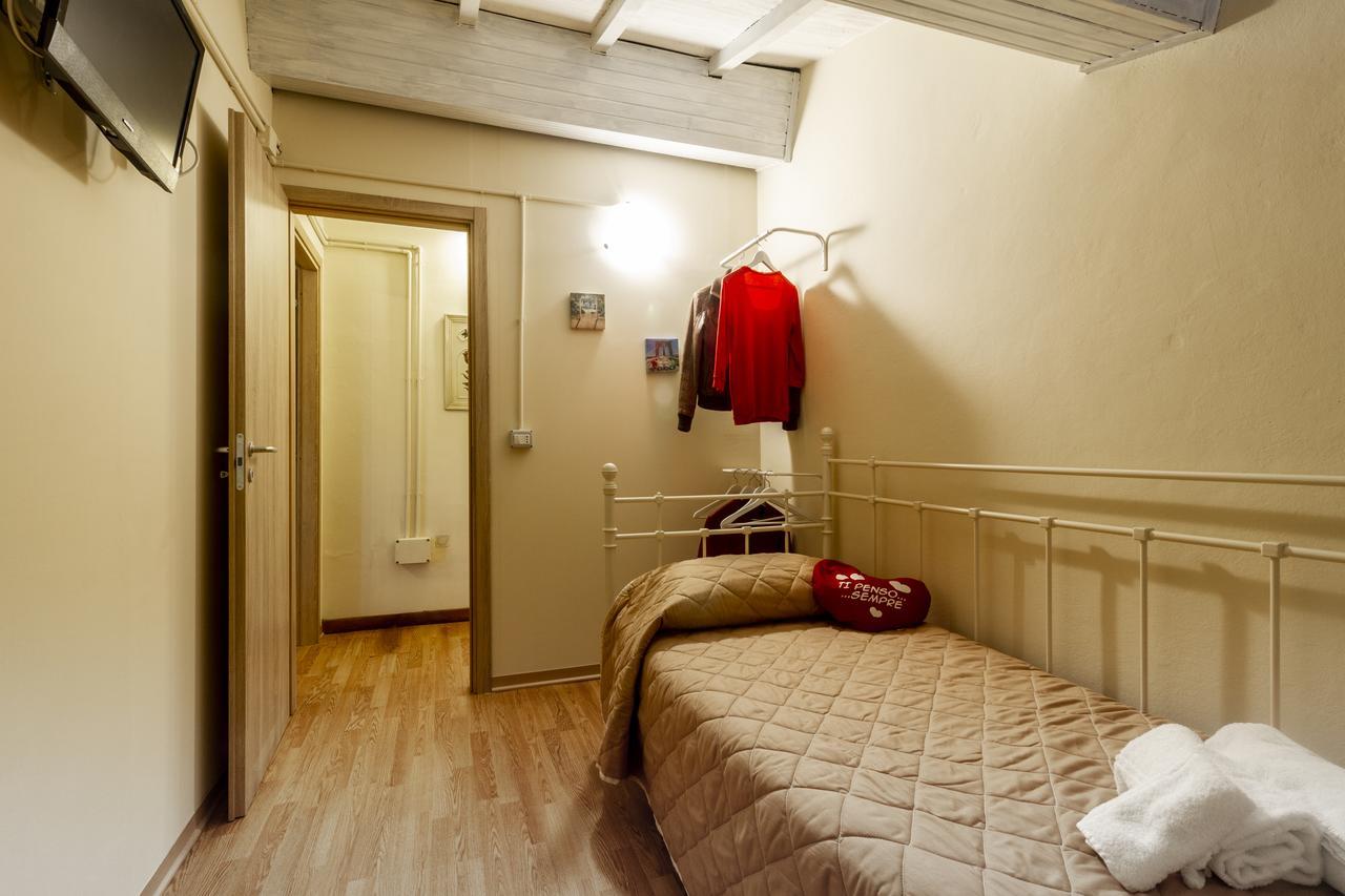 Bed and Breakfast Flori'S В'яреджо Екстер'єр фото